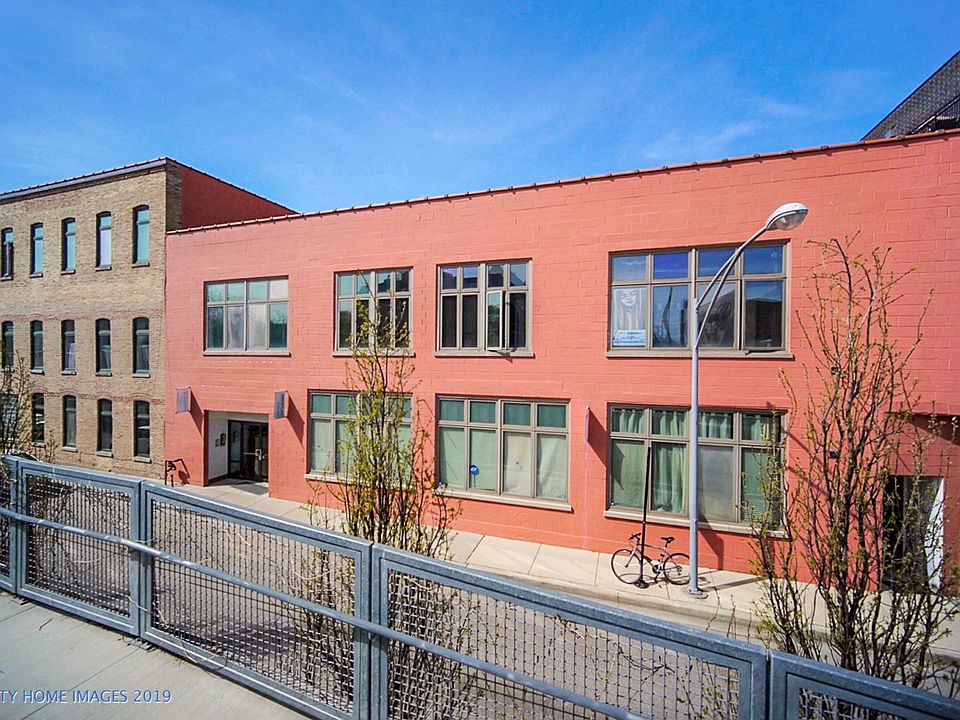 1st image of 2418 W Bloomingdale Ave APT 105