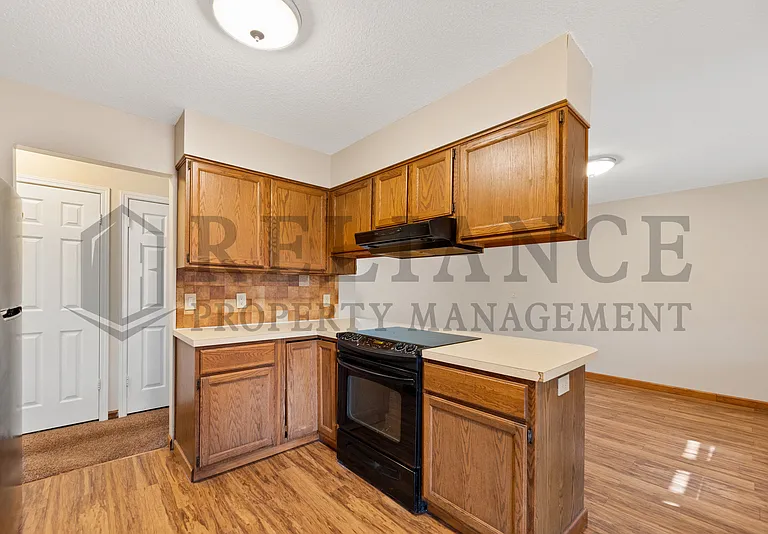 1417 S Goebel Cir — Photo 13