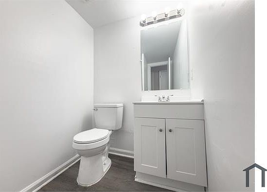 3rd image of 123 Langley Dr #D