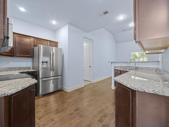 3rd image of 6274 Bending River Rd