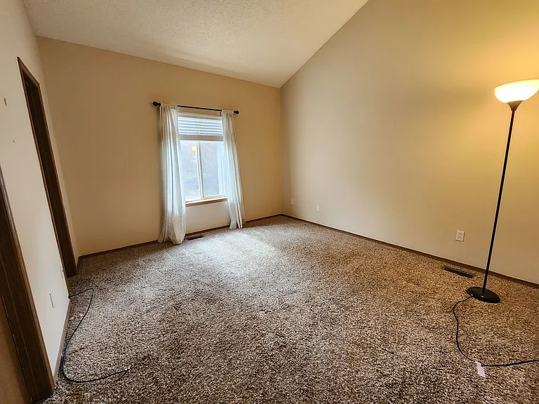 4650 Bittercreek Dr — Photo 5