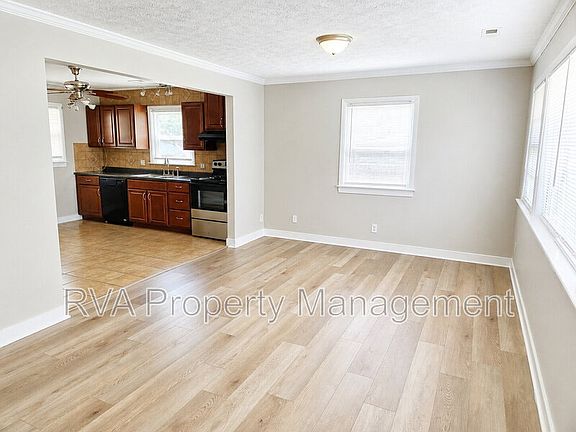 5th image of 4812 Gilmour Rd