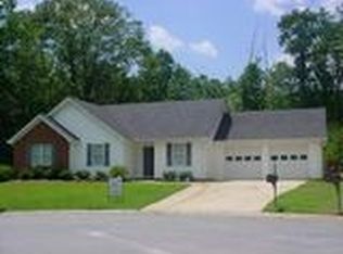 180 Spring Lake Dr, Athens, GA 30605