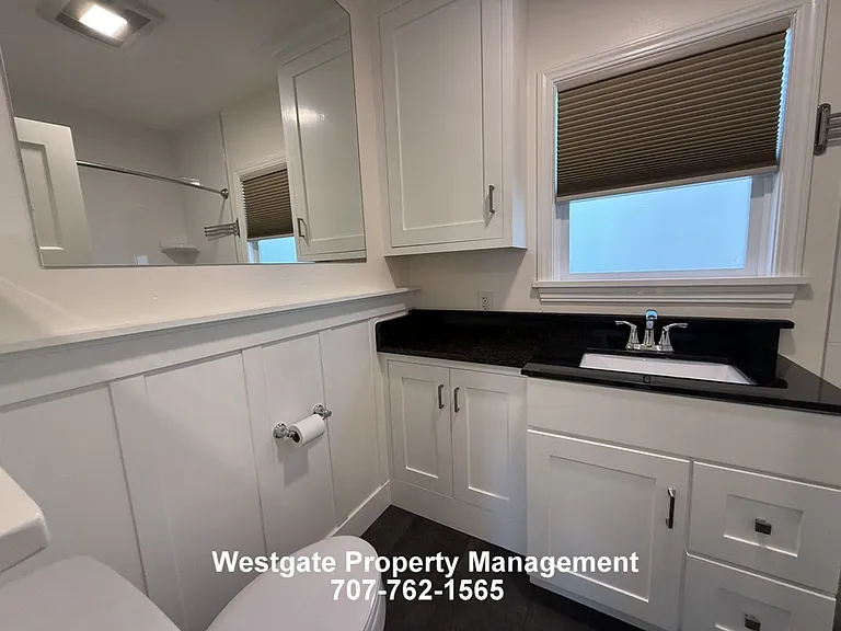 220 Payran St — Photo 29
