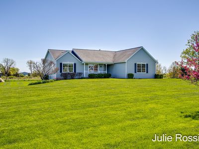 5124 Clear Ridge Dr SE, Ada, MI, 49301