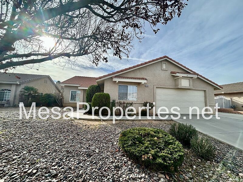 1st image of 12323 Honeybear Ln