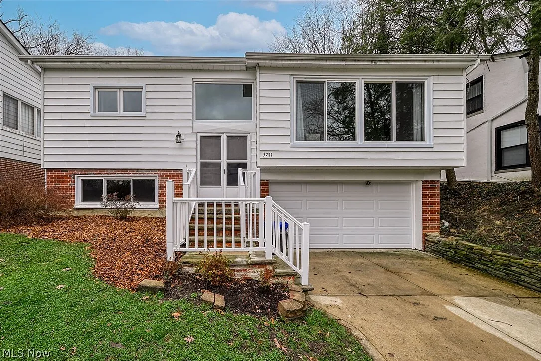 3711 Meadowbrook Blvd photo 1