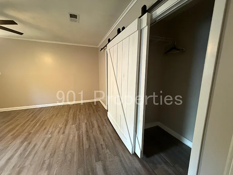 4850 Flamingo Rd — Photo 18
