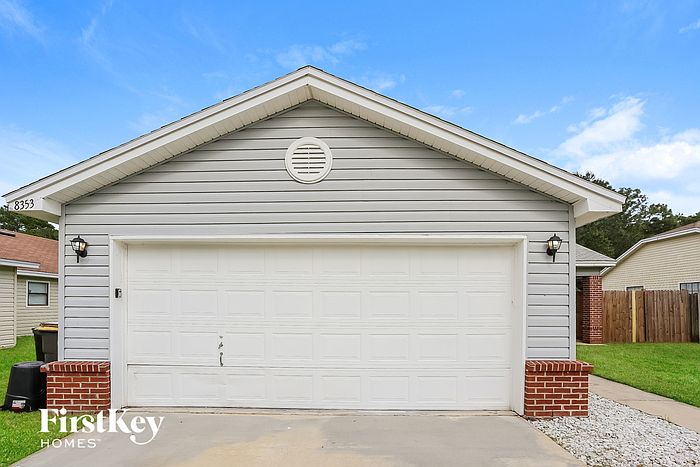 1st image of 8353 Longspur Ave