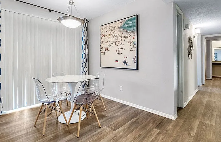 Viridian Apartments — Photo 46