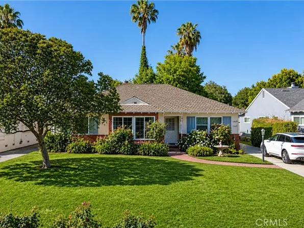 15439 Hart St, Van Nuys, CA 91406