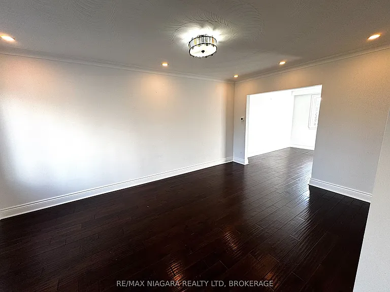 844A Danforth Rd — Photo 4