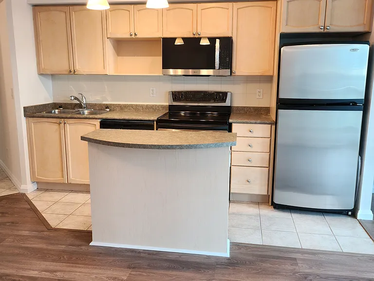 18 Yonge St #1113 — Photo 8