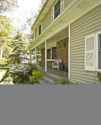 2nd image of 5 Washington Ave