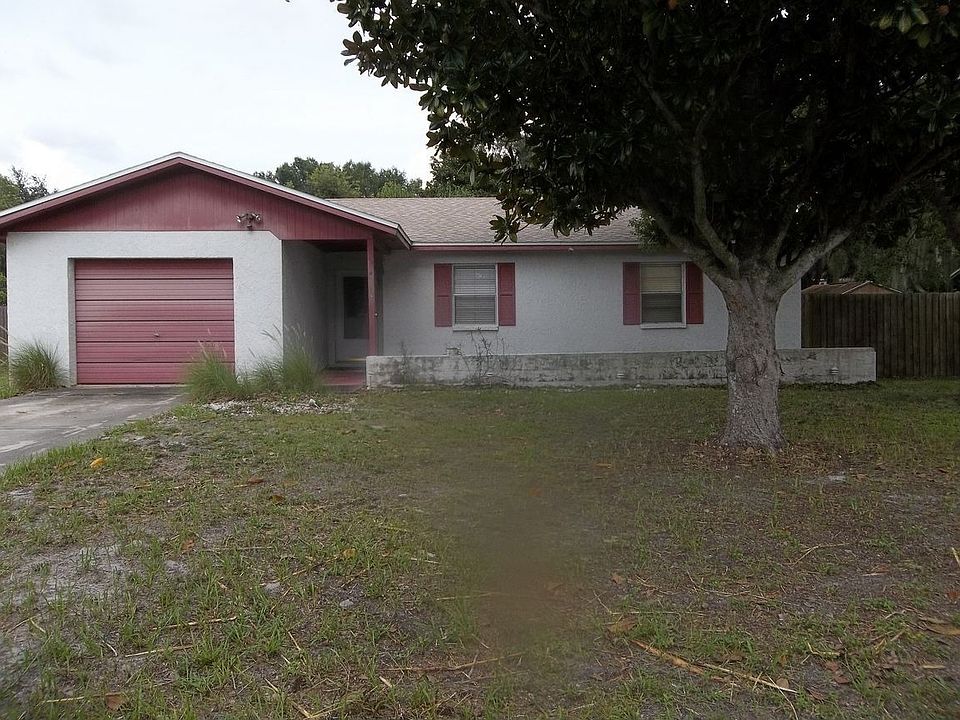 1st image of 412 Hickory Ln