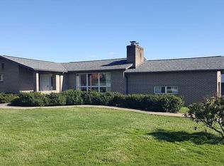 220 Pleasant Valley Rd, Connellsville, PA 15425