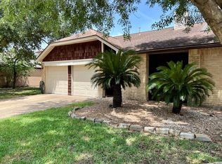 3702 Echo Grove Ln, Houston, TX 77043