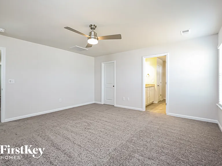 12 Ramblehurst Rd — Photo 9