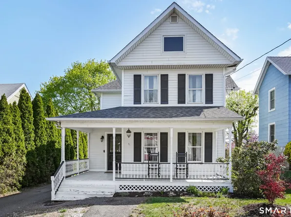 8 Quintard Ave, Norwalk, CT 06854