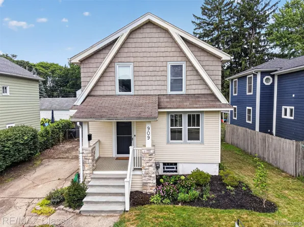 909 Fernwood Rd, Royal Oak, MI 48067