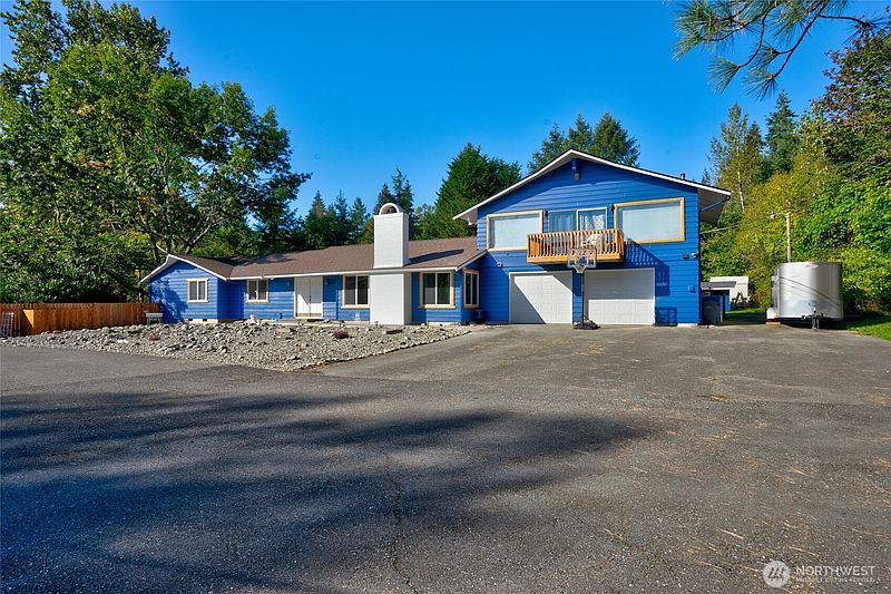 3rd image of 16674 Mountain View Road