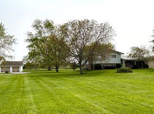 9695 Masters Rd, Wales, MI 48027