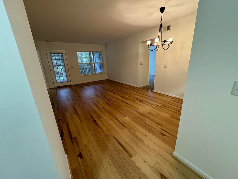 2688 S Knightsbridge Cir — Photo 8