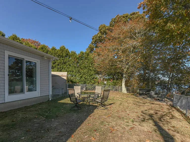228 Wood Hill Rd — Photo 29