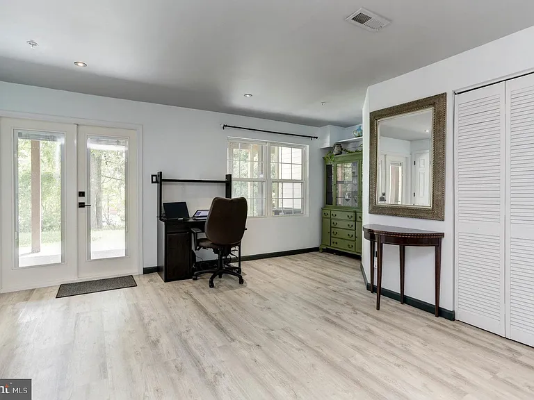 9197 Carriage House Ln #44 — Photo 16
