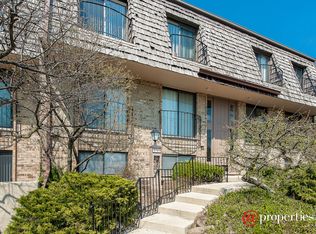 1713 Northfield Sq UNIT D, Northfield, IL 60093