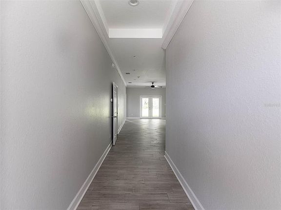 3rd image of 704 Forest Hills Dr