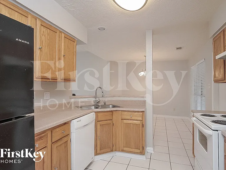 2714 Elder Rd — Photo 7