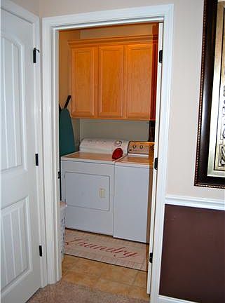 5th image of 214 Celebration St
