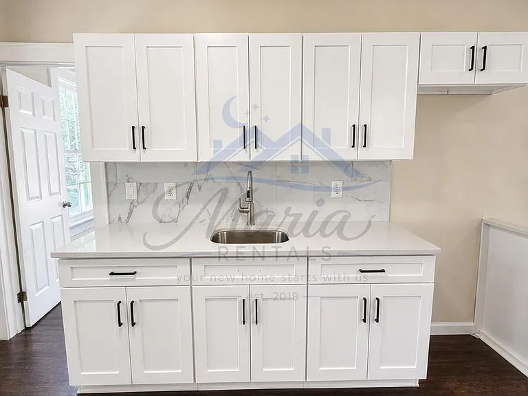 1013 Prospect St #2R — Photo 5