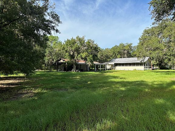 4th image of 12749 Guava Ln