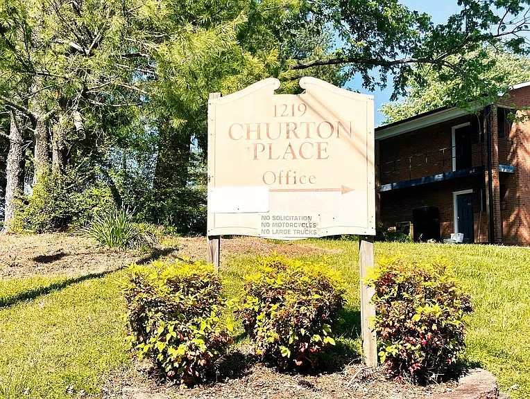 Churton Apartments — Photo 10