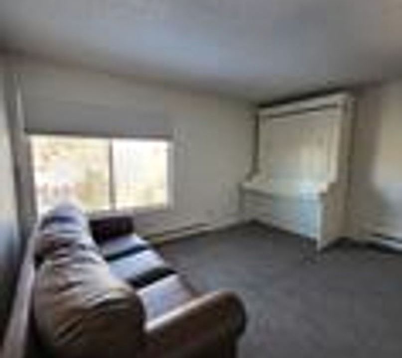 1st image of 110 S Park Ave