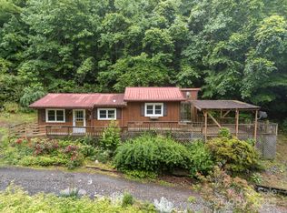160 Colehearth Hollow Rd, Bakersville, NC 28705