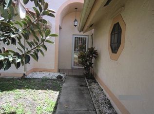 5263 Helene Cir, Boynton Beach, FL 33472