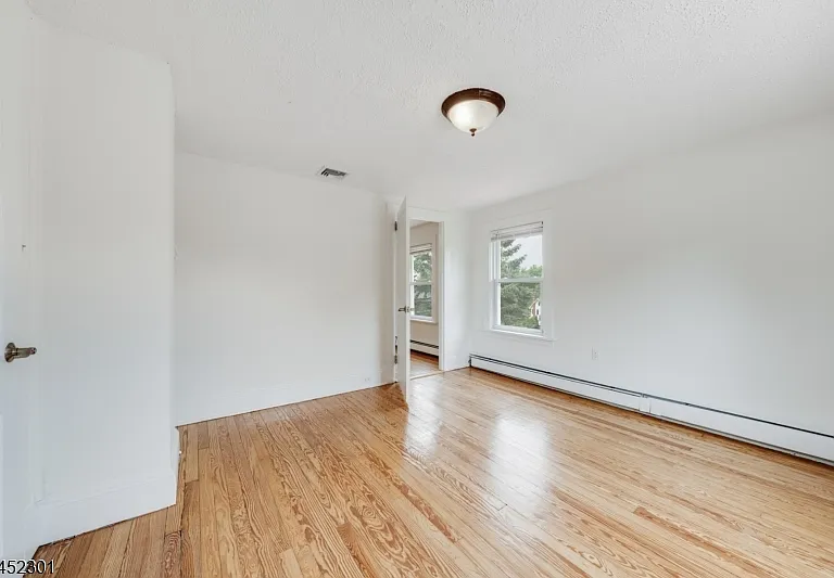 275 E Mount Pleasant Ave — Photo 30