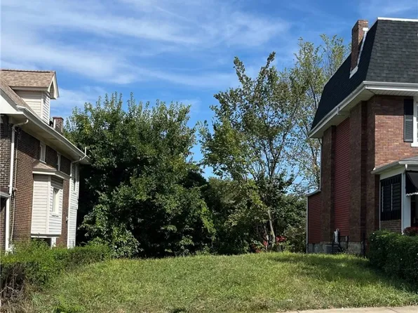 1135 Greenfield Ave, Pittsburgh, PA 15217