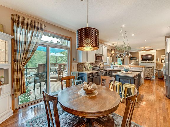 4th image of 3364 N View Ln