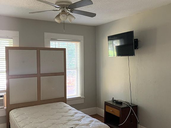 Unit B Bedroom (Furnished)