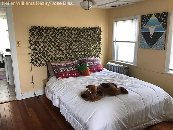 4th image of 112 1/2 Norwood Ave #2