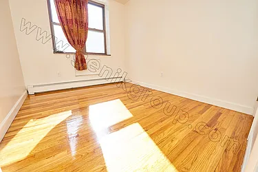 Rented by Genik Group Corp