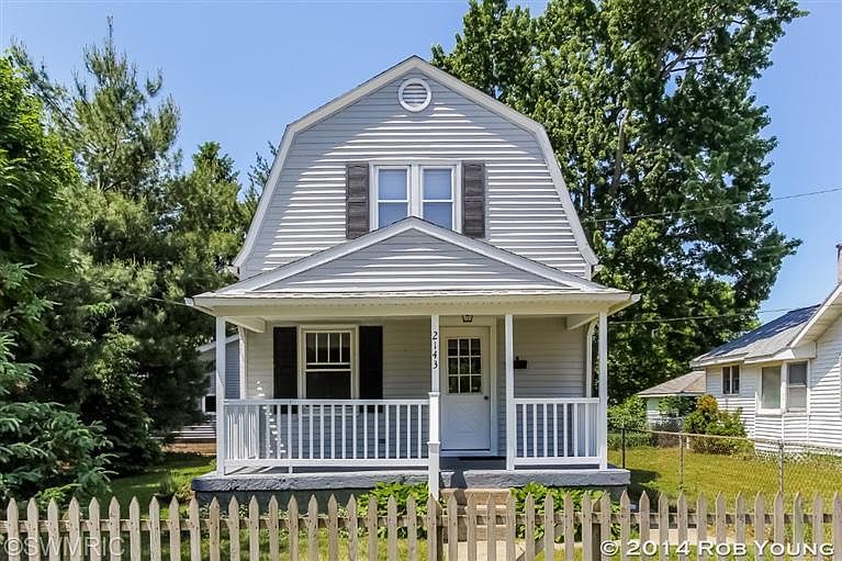 1st image of 2143 Rowe Ave NE
