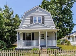 2143 Rowe Ave NE, Grand Rapids, MI 49505