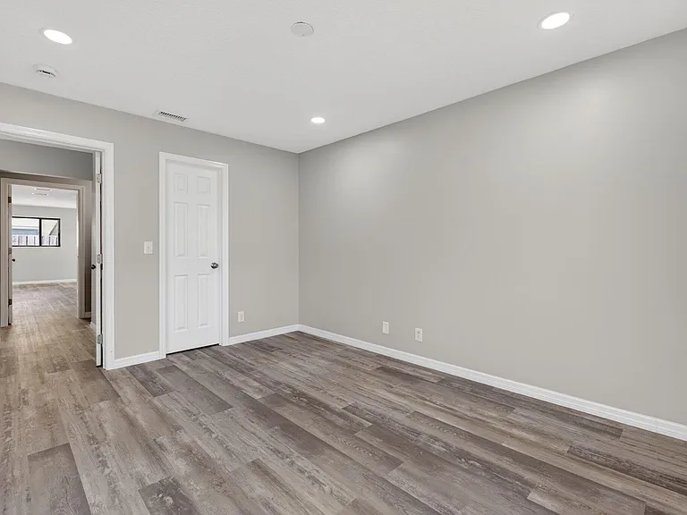 6119 Mullin St — Photo 24