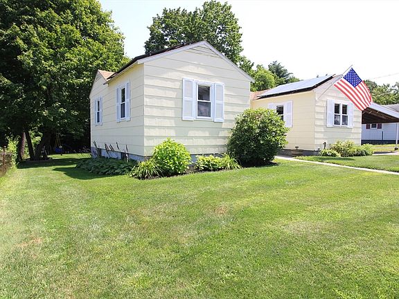 2nd image of 52 Sunrise Ave
