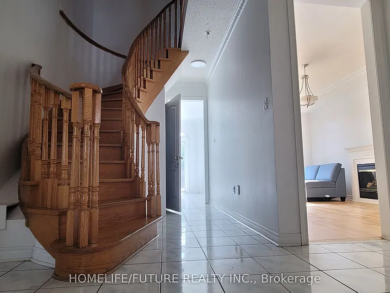 24 Hoake Rd #MAIN SECOND — Photo 2